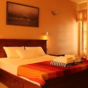 Janishi Residencies Guest house Negombo